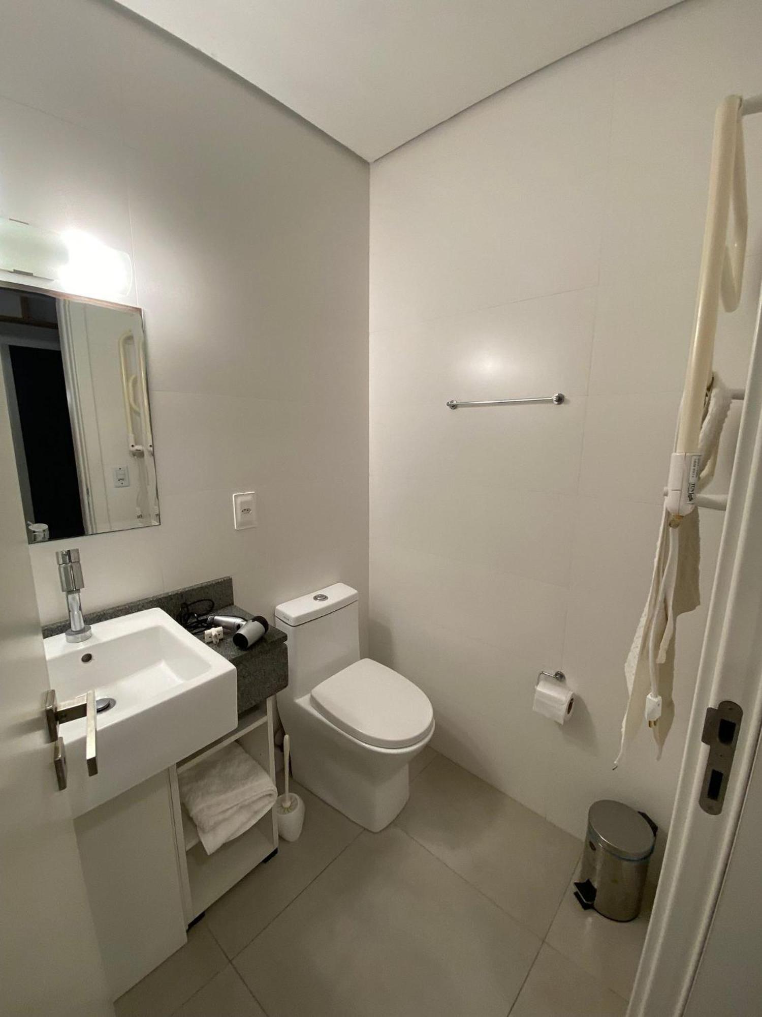 studio 314b Apto Com Garagem, Novinho, Moderno e Central Pelotas Esterno foto